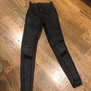 Alo Yoga faux leather legging